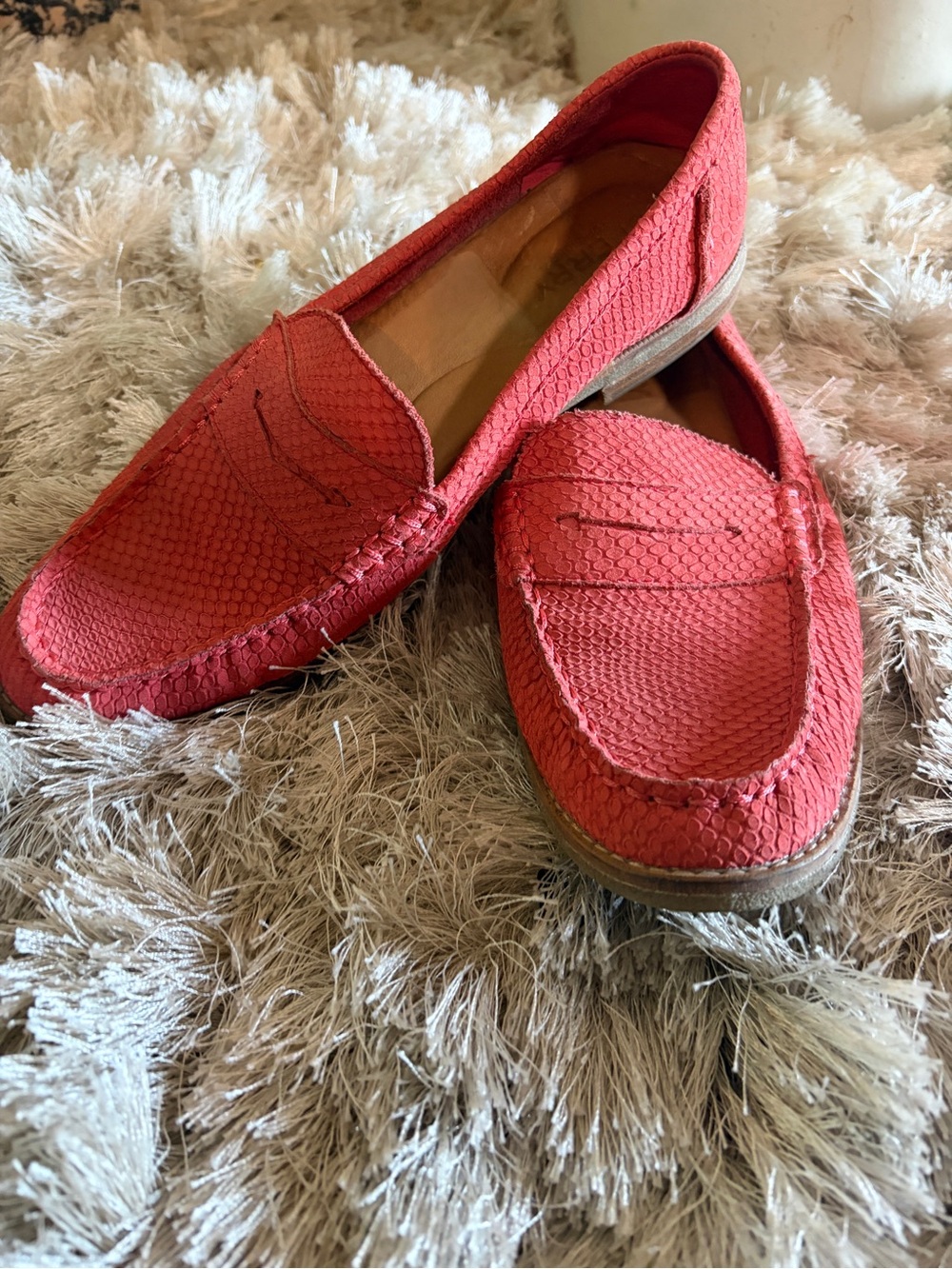 Women's 8.5 -Coral Pink Textured SPERRY
